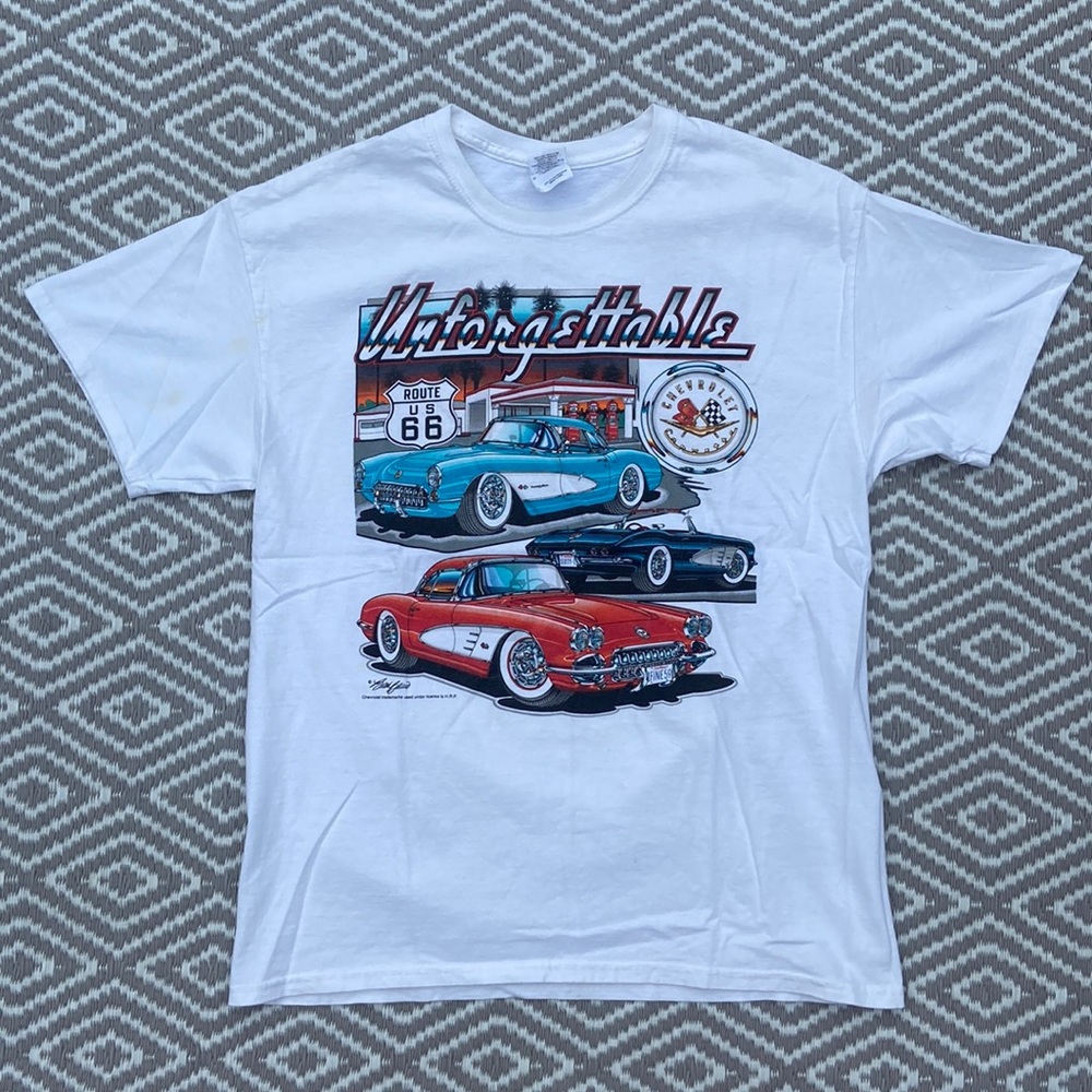 Corvette Stingray Short Sleeve Shirt Size Large Gildan White Double Sided